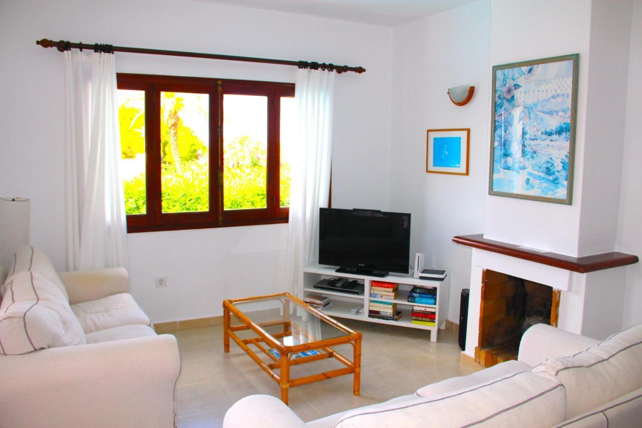 Villa Celia Son Bou Exterior photo